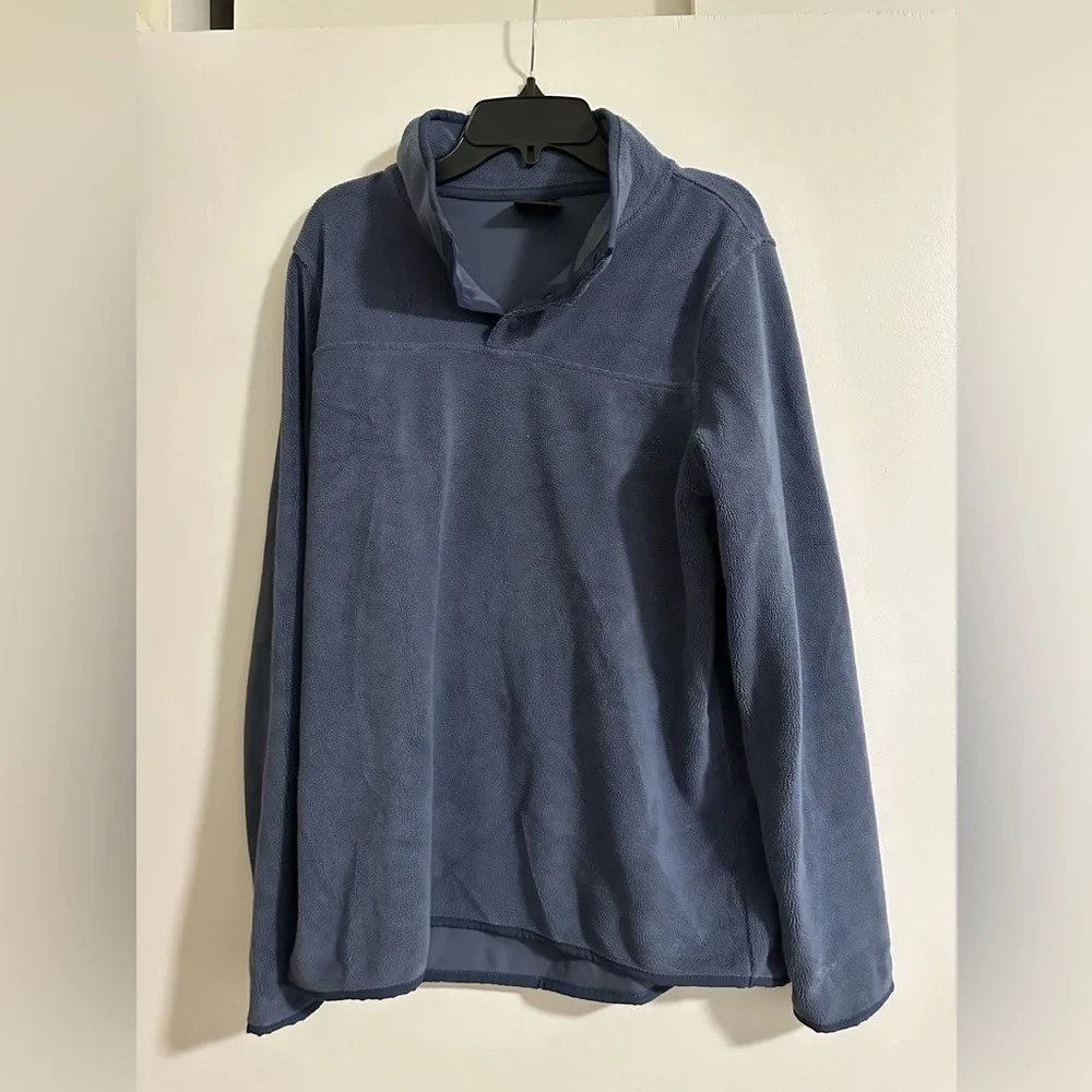 32 Degree Heat Blue Pullover Size Small
